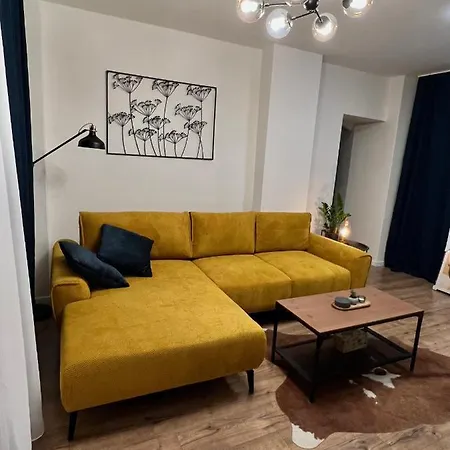 Apartment R&L Lazovna - Old Town And Parking Banska Bystrica Exterior photo